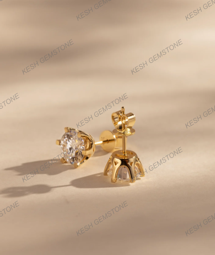 Elegant Round 6-Claw Diamond Stud Earrings – Natural Earth-Mined Diamonds