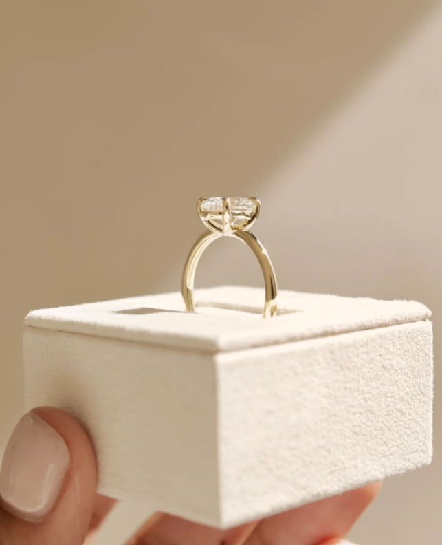 4.70 Ct Oval Cut Diamond Solitaire Engagement Ring – Elegant Four-Prong Daisy Design | 14K Yellow Gold Finish | Kesh Gemstone