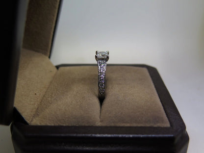 Princess Cut Diamond Engagement Ring | Modern Elegance with Timeless Sparkle