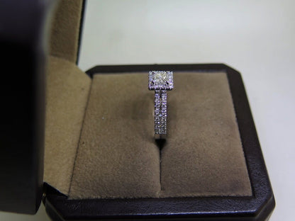 Princess Cut Halo Diamond Engagement Ring | Stunning Brilliance & Timeless Design