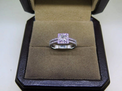 Princess Cut Halo Diamond Engagement Ring | Stunning Brilliance & Timeless Design