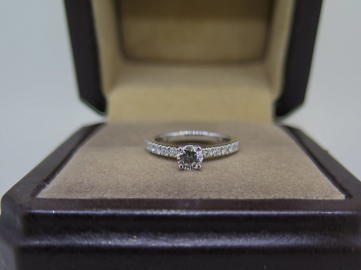 14K Round Diamond Engagement Ring | Classic Design with Exceptional Brilliance