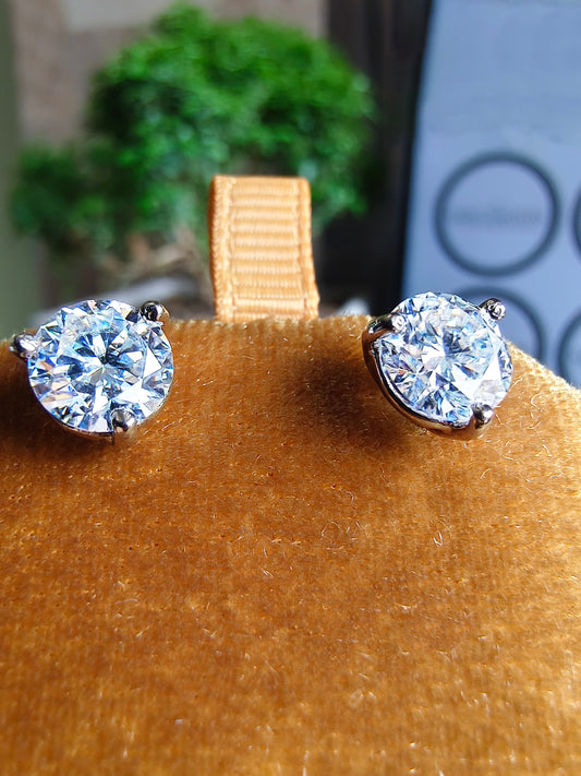 2 CT Round Diamond Stud Earrings – Certified 1 CT Each – Timeless Elegance in 925 Silver